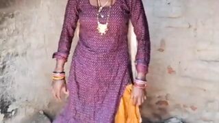 Desi bhabhi salwar suit me dress me jamkar fuck best anal sex