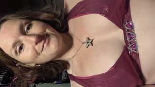 Ass slapping, butt hole finger sniffing, bush busting out of my bikini lap dance. BRAND NEW CONTENT from Rachel Wriggler