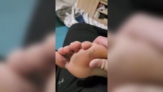 we watch movie with my stepsister, i took her foot, and make some massage, she make ma a sloppy blowjob with cum in her mouth