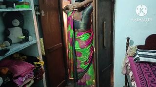 Telugu aunty soing bobs and pucy and fingaring in frent of har hasbend