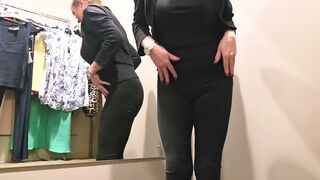 Discreet Masturbation in Changing Room
