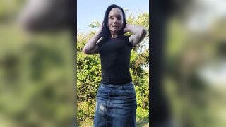 Public cum: countryside pussy play makes me squirt